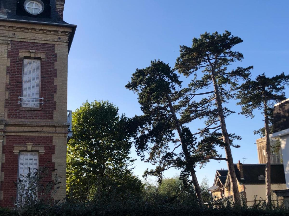 Les Pins Penches Apartment Villers-sur-Mer Bagian luar foto