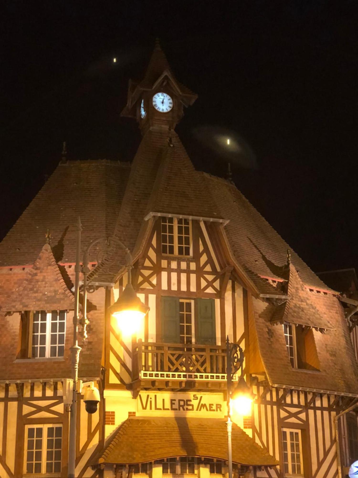 Les Pins Penches Apartment Villers-sur-Mer Bagian luar foto
